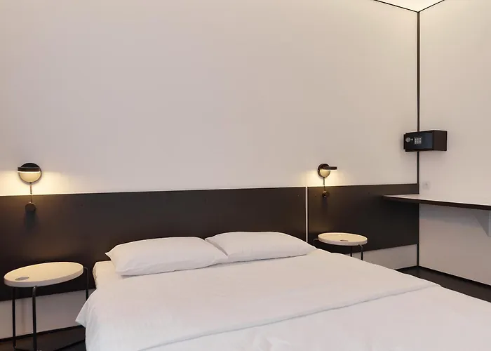 Atmosfera Hotel